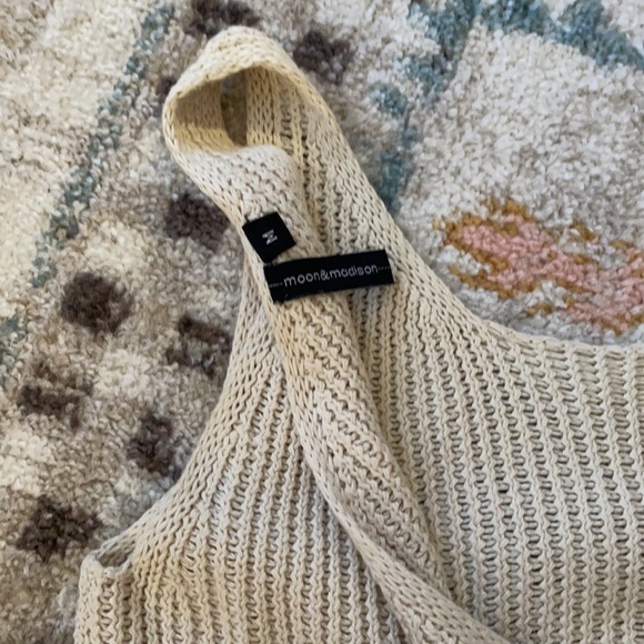 Cream tie tank - Picture 3 of 4